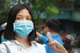 Điểm chuẩn khối ngành khoa học xã hội giữ 'ngôi vương', 9 điểm/môn vẫn trượt