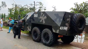 Video: Xe đặc chủng vào cứu nạn tại hiện trường sạt lở thủy điện Rào Trăng 3