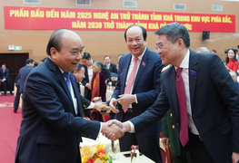 Ảnh: Thủ tướng dự Đại hội Đảng bộ tỉnh Nghệ An