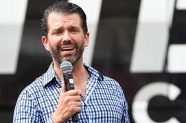 Ông Trump gọi tác giả cuốn sách lên án mình là 'đồ bỏ'