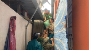 Thủ tướng Nguyễn Xuân Phúc gọi điện cho Phó Thủ tướng Trịnh Đình Dũng giữa đêm