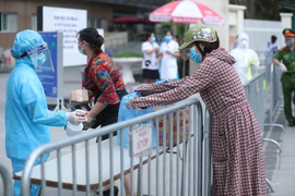 Bộ Y tế ra công điện khẩn tăng cường giám sát người xuất nhập cảnh vào Việt Nam