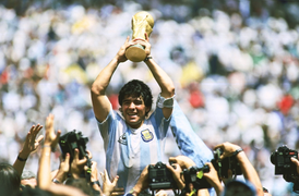 Mời bạn đọc viết về những kỷ niệm khó quên với Diego Maradona