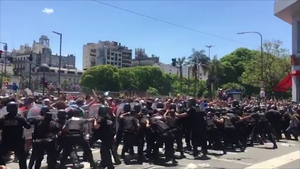 7 nhân viên y tế bị buộc tội hại chết Diego Maradona