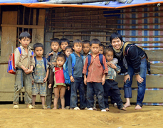 Người hùng cứu 100 đồng bào trong lũ dữ: 'Họ kêu cứu, tôi không chần chừ được'