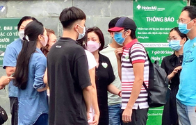 Viếng Chí Tài, ca sĩ Hà Phương góp 50 nghìn USD vào quỹ từ thiện mang tên ông