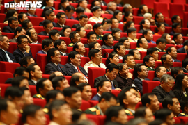 Xem xét các trường hợp xin rút khỏi danh sách ứng cử, đề cử BCH TƯ Đảng XIII