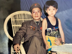 Mối thân tình đặc biệt giữa NSND Trung Anh và NSND Hoàng Dũng 