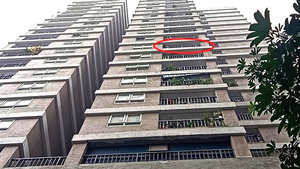 Video: Nỗi niềm trăn trở của người hùng sau khi cứu bé gái rơi từ tầng 13