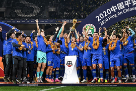 Bóng đá Trung Quốc: Ròng rã 'đốt tiền' 10 năm, chỉ toàn thất bại 