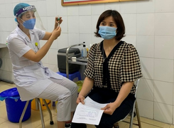 Hôm nay, Hà Nội và Gia Lai bắt đầu tiêm vaccine COVID-19