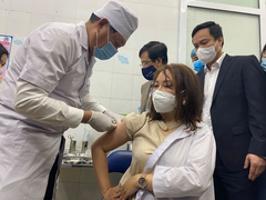 Hôm nay, Hà Nội và Gia Lai bắt đầu tiêm vaccine COVID-19