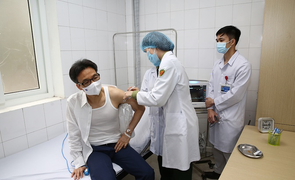 12.000 người tiêm vaccine COVID-19 Nano Covax mũi 2 giai đoạn thử nghiệm 3