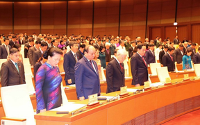 Sáng nay, Quốc hội mặc niệm một đại biểu vừa qua đời