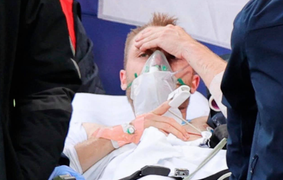 Eriksen tỉnh lại sau đột quỵ, tạm qua nguy kịch 