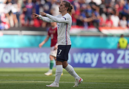 Video: Antoine Griezmann ghi bàn, Pháp hoà Hungary