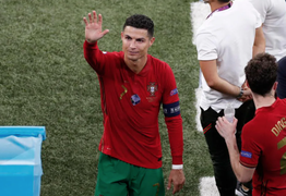 Kết quả EURO 2020: Ronaldo san bằng kỷ lục, Bồ Đào Nha chật vật qua vòng bảng