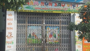 Khởi tố vụ án em bé 11 tháng tuổi bị nhét giẻ vào miệng