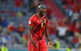 Video: De Bruyne 'dọn cỗ', Lukaku vụng về bỏ lỡ khiến Bỉ bị loại