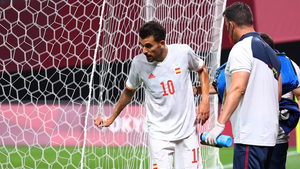 Sao trẻ Tây Ban Nha chấn thương rùng rợn ở trận mở màn Olympic Tokyo