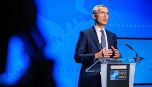 NATO đình chỉ mọi hỗ trợ dành cho chính phủ Afghanistan