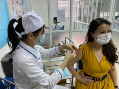 Người Hà Nội tiêm vaccine Sinopharm: 'Được tiêm là mừng rồi, loại nào cũng tốt'
