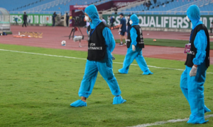 Giám đốc sân Mỹ Đình: 'Mặt cỏ đã 10 năm chưa được thay mới'