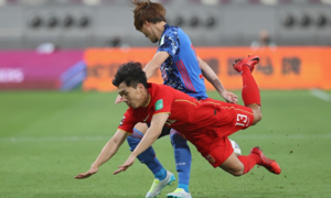 Báo Trung Quốc chê đội nhà bế tắc, thi đấu kém xa tuyển Việt Nam