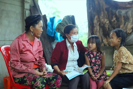 Đăng ký học thêm online cho con: Chính phụ huynh đang gây áp lực với trẻ?