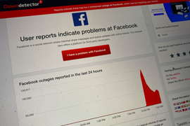 Facebook bị lỗi toàn cầu, hàng loạt người nổi tiếng phản ứng hài hước 