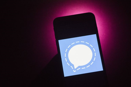 Facebook bị lỗi toàn cầu, hàng loạt người nổi tiếng phản ứng hài hước 