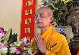 Tăng ni phật tử thành kính tiễn biệt Đại lão Hòa thượng Thích Phổ Tuệ