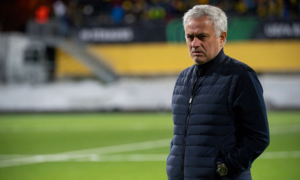 Video: AS Roma thua sốc đội bóng vô danh, Mourinho thảm bại chưa từng thấy