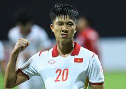 BLV Quang Tùng: 'Tuyển Việt Nam phải thể hiện vị thế số một'