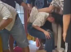 Trang Nemo quỳ xin lỗi nạn nhân tại tòa