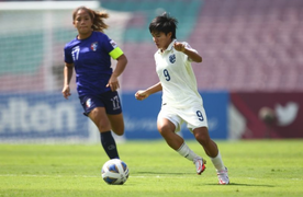 Thái Lan thủng lưới phút bù giờ, tuyển nữ Việt Nam bất lợi