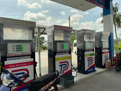 Làm ăn thất bát, chủ doanh nghiệp vận tải tìm cách bán xe bù lỗ