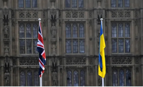 Nga tuyên bố phá hủy kho nhiên liệu lớn của Ukraine gần Lviv