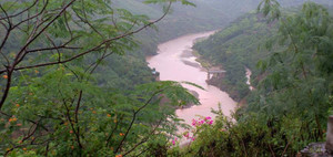 Sông Hồng không còn lũ là điều đáng mừng hay báo trước sự suy vong?