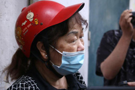 Cháy nhà, 5 người chết: Hiểm họa từ những 'chuồng cọp' chằng chịt ở khu tập thể 