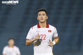 HLV Park Hang Seo: Tiến Linh chấn thương không nặng