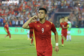 Video: Tiến Linh toả sáng ghi bàn, U23 Việt Nam 1-0 U23 Indonesia