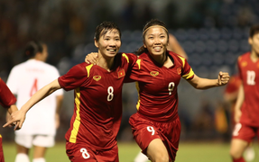 Tuyển nữ Việt Nam nhận thưởng 2 tỷ đồng trước chung kết SEA Games 31