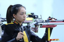 Video: Nữ xạ thủ xinh đẹp vừa giành huy chương bạc SEA Games 31