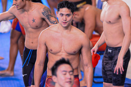 Vẻ đẹp hút hồn của nam thần Joseph Schooling trên đường bơi SEA Games