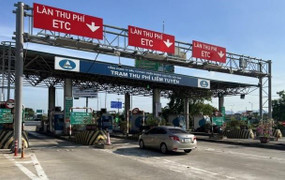 Ngày đầu buộc thu phí không dừng, cao tốc TP.HCM-Long Thành-Dầu Giây ùn ứ nhẹ 