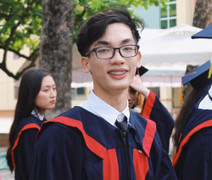 Hà Nội: Điểm thi Hóa trường cuối bảng cao hơn cả trường chuyên