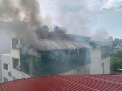 Video: Đồng đội nghiêng mình tiễn đưa 3 cảnh sát PCCC hy sinh