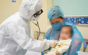 Trường có học sinh mắc COVID-19, phụ huynh lo con phải học trực tuyến