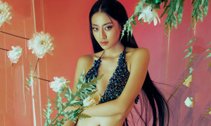 Hoa hậu Mai Phương khoe ảnh thời thơ ấu cực đáng yêu